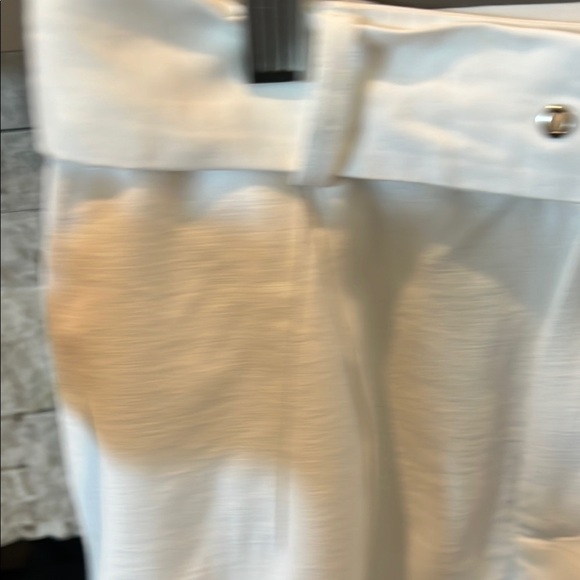 Forever 21 White High Waist belted Women's Shorts size Large - Picture 3 of 10